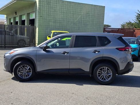 Used 2023 Nissan Rogue S image 29