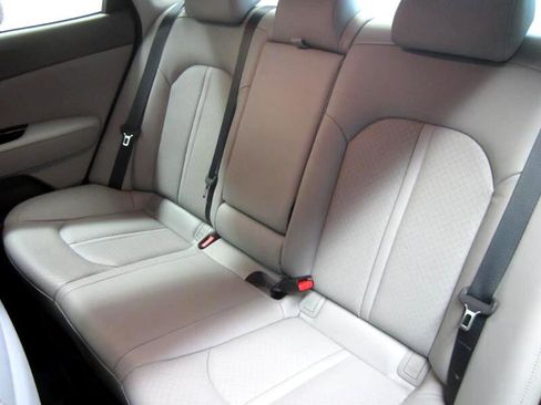 Used 2018 Kia Optima EX image 13