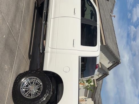Used 2022 RAM 2500 Big Horn w/ Level 1 Equipment Group AWD/4WD image 2