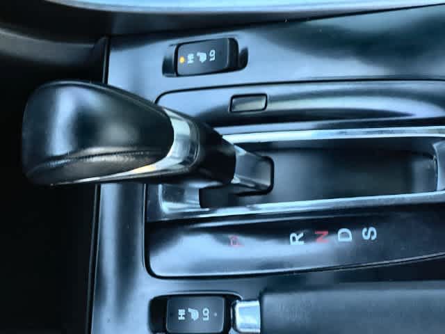 Used 2017 Honda Accord Touring image 16