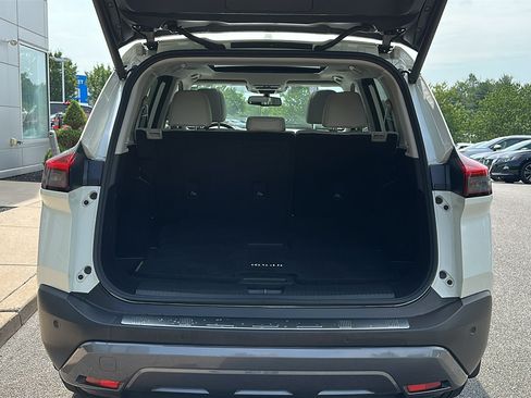 Certified 2023 Nissan Rogue SL w/ SL Premium Package AWD/4WD image 6