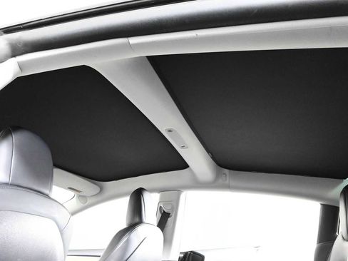 Used 2023 Tesla Model 3 Standard Range RWD image 4