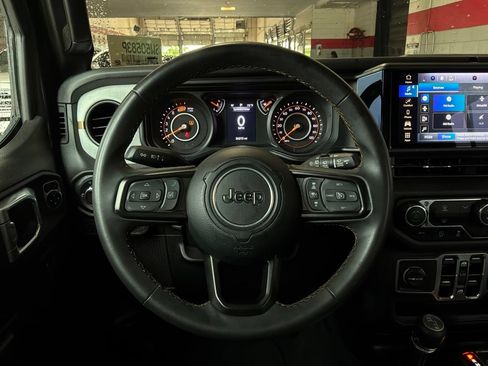Used 2025 Jeep Wrangler Unlimited Sport AWD/4WD image 30