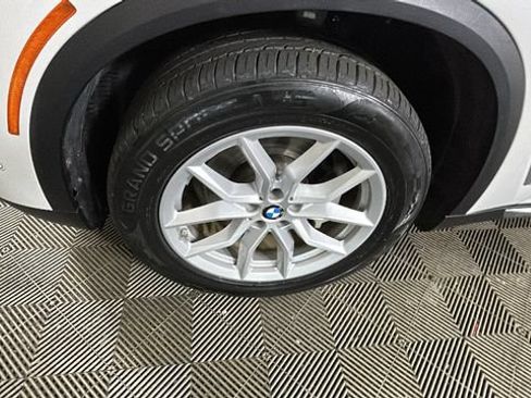 Used 2019 BMW X5 xDrive40i AWD/4WD image 9