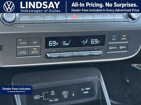 Used 2024 Hyundai Kona Limited AWD/4WD image 18