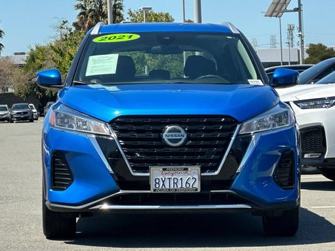 Used 2021 Nissan Kicks SV FWD image 9