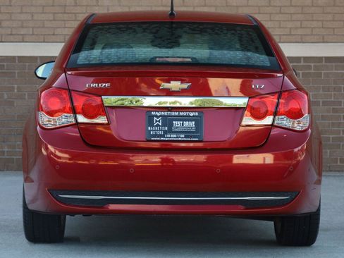 Used 2014 Chevrolet Cruze LTZ w/ Sun, Sound and Sport Package FWD image 8