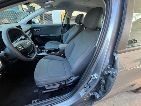 Used 2025 Kia K4 FWD image 25