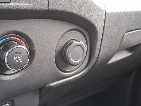 Certified 2023 Nissan Frontier SV w/ Technology Package image 26