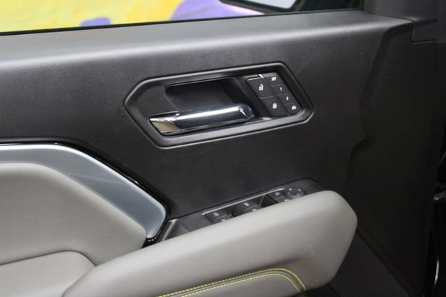 New 2026 Chevrolet Colorado ZR2 w/ Technology Package AWD/4WD image 13