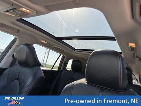Used 2022 Toyota Highlander Platinum AWD/4WD image 16