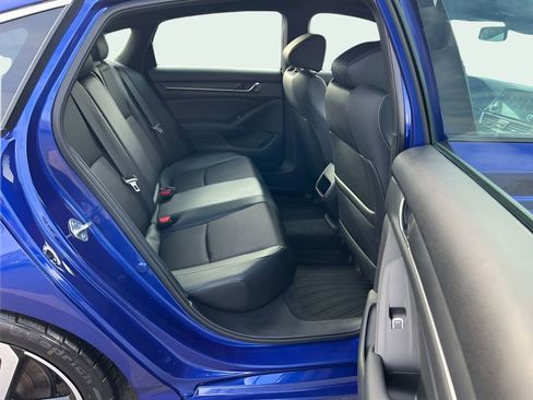 Used 2018 Honda Accord Sport image 14