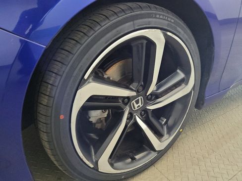 Used 2018 Honda Accord Sport image 31