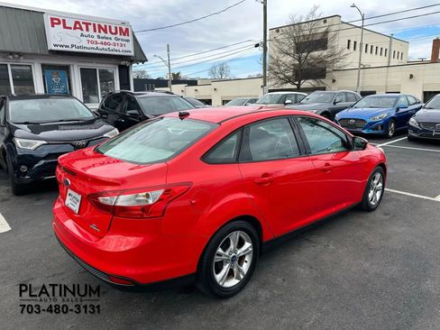 Used 2014 Ford Focus SE image 6