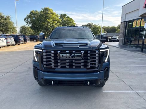 Used 2026 GMC Sierra 2500 Denali Ultimate AWD/4WD image 2