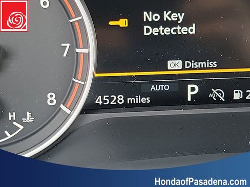 Used 2025 Nissan Rogue SV image 14