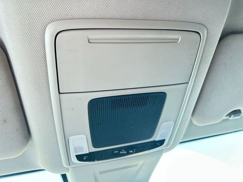 Used 2023 Honda CR-V LX image 17