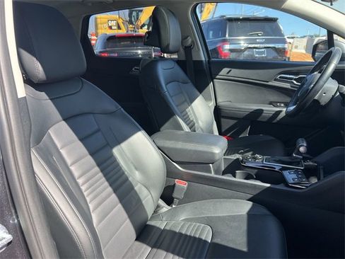 Certified 2023 Kia Sportage SX image 25