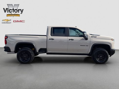 New 2026 Chevrolet Silverado 2500 ZR2 w/ LPO, Dark Essentials Package AWD/4WD image 7