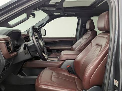 Used 2024 Ford Expedition Limited RWD image 14