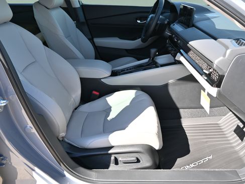 New 2025 Honda Accord EX-L image 16
