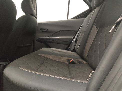 Used 2020 Nissan Kicks S FWD image 18