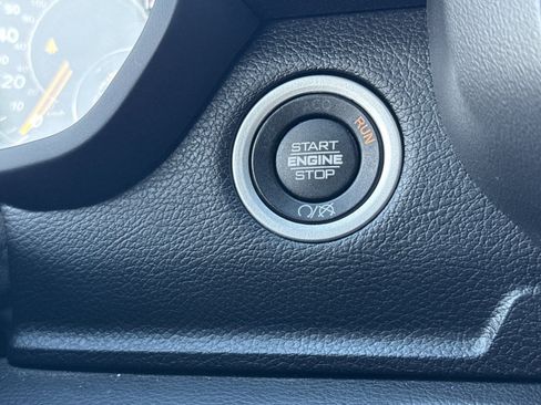 Used 2024 RAM 2500 Big Horn w/ Bed Utility Group image 21