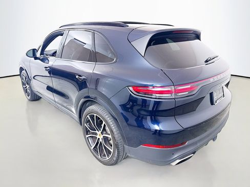 Used 2023 Porsche Cayenne image 5