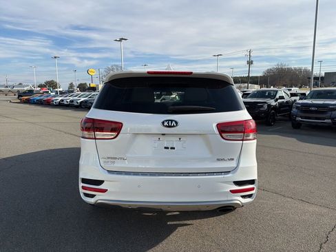 Used 2017 Kia Sorento SX image 4
