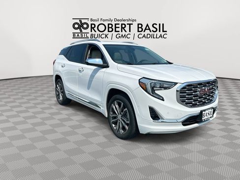 Used 2019 GMC Terrain Denali w/ Advanced Safety Package AWD/4WD image 2