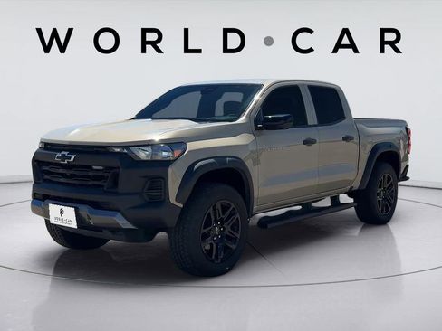 Used 2023 Chevrolet Colorado Trail Boss w/ Technology Package image 8