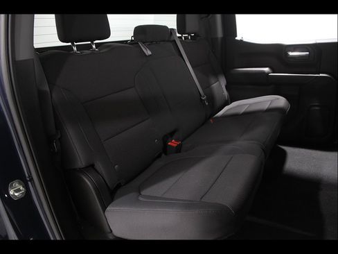 Used 2020 Chevrolet Silverado 1500 Custom w/ Custom Value Package AWD/4WD image 18