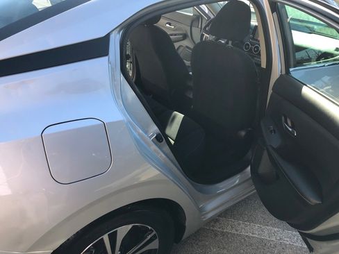 Used 2021 Nissan Sentra SV FWD image 20