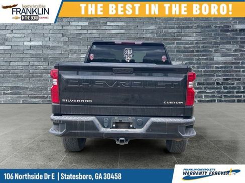 Used 2023 Chevrolet Silverado 1500 Custom image 3
