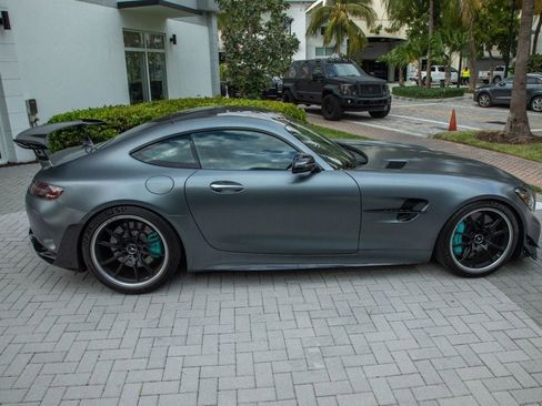 Used 2020 Mercedes-Benz AMG GT R image 19