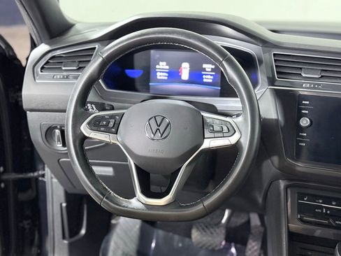 Used 2022 Volkswagen Tiguan SE AWD/4WD image 12