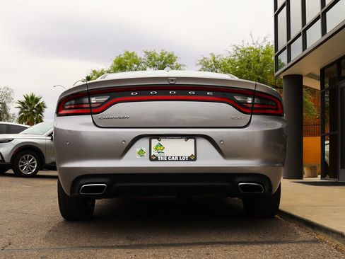 Used 2018 Dodge Charger SXT Plus w/ Driver Confidence Group RWD image 12