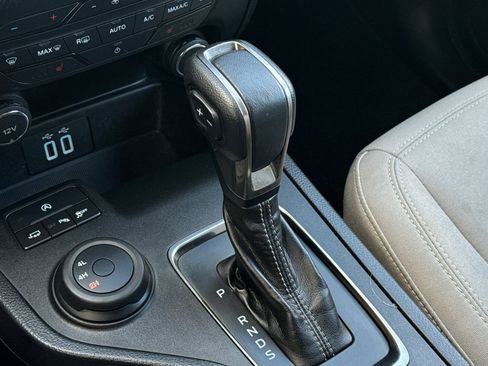 Certified 2019 Ford Ranger XLT w/ Equipment Group 302A Luxury image 21