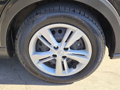 Used 2024 Nissan Kicks S FWD image 8