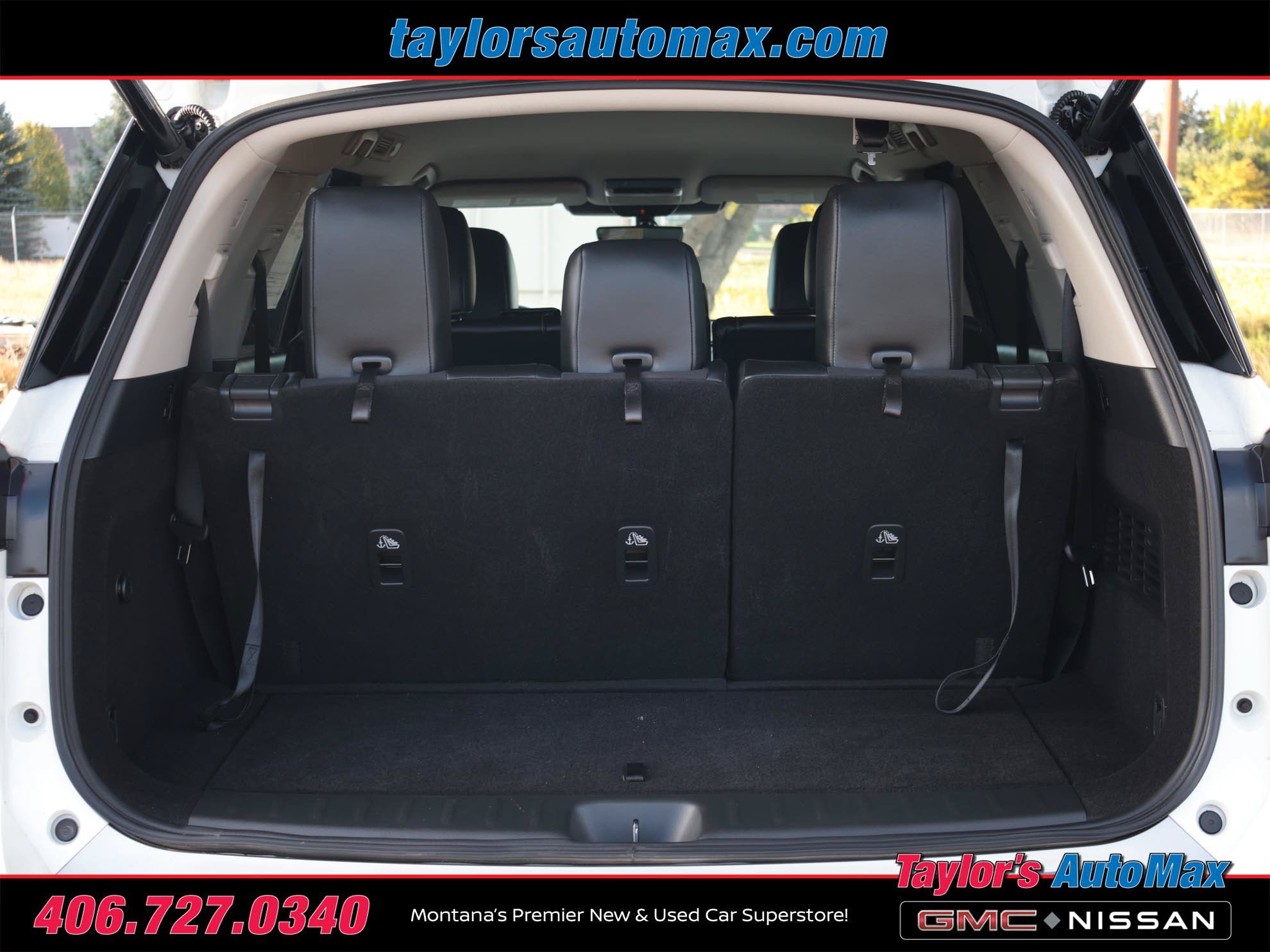 Used 2023 Nissan Pathfinder SL w/ Black Appearance Package AWD/4WD image 40