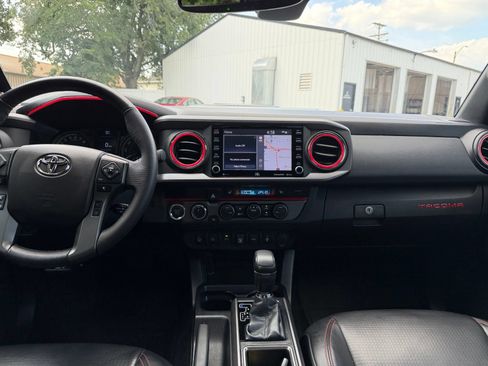 Used 2021 Toyota Tacoma TRD Pro AWD/4WD image 18