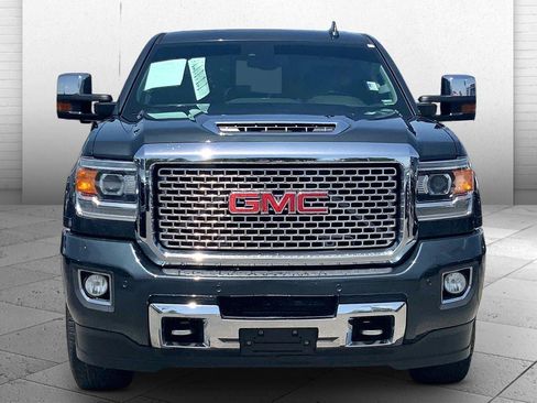 Used 2017 GMC Sierra 3500 Denali w/ Duramax Plus Package AWD/4WD image 2