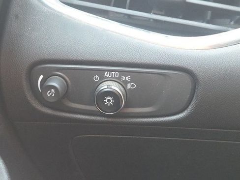 Used 2020 Chevrolet Malibu LT FWD image 23