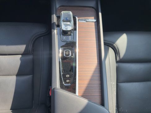 Certified 2023 Volvo XC60 B6 Ultimate image 32