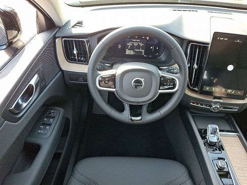 New 2026 Volvo XC60 B5 Plus w/ Protection Package Premier image 7