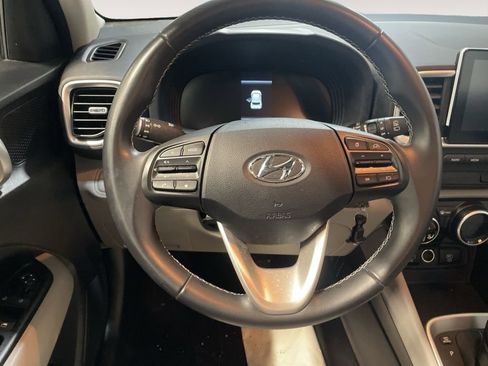 Certified 2023 Hyundai Venue SEL image 15