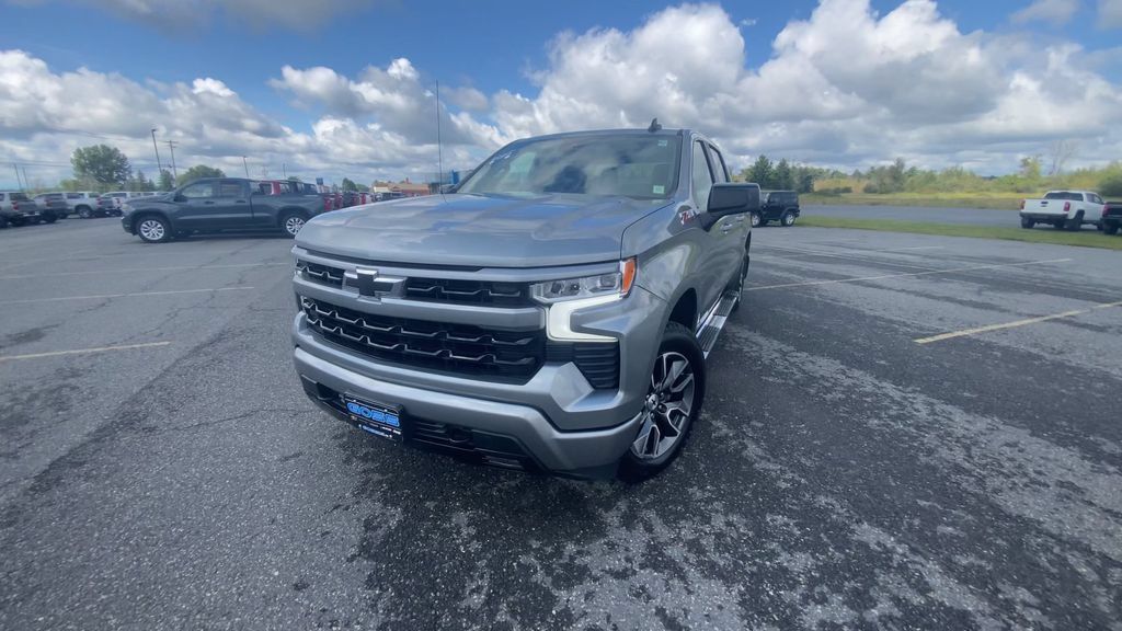 Certified 2024 Chevrolet Silverado 1500 RST w/ Z71 Off-Road Package AWD/4WD image 4