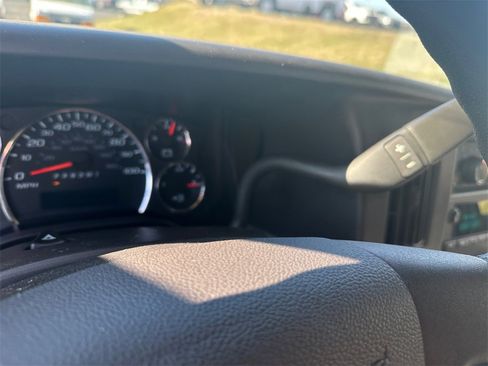 New 2024 Chevrolet Express 3500 w/ Driver Convenience Package image 20