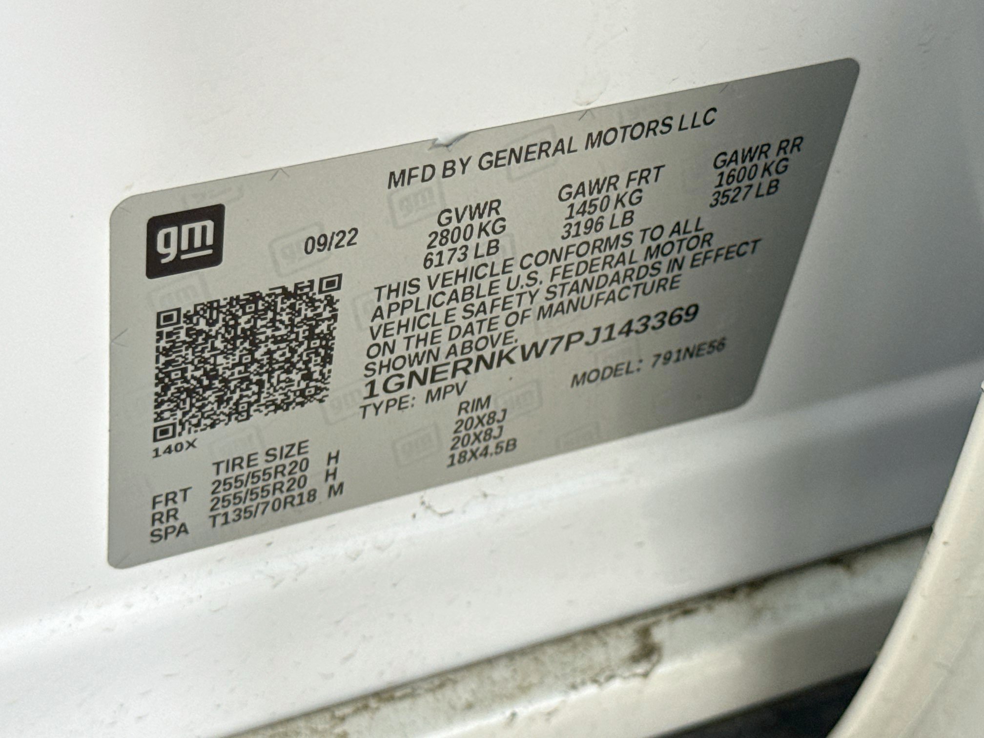 Used 2023 Chevrolet Traverse High Country FWD image 36