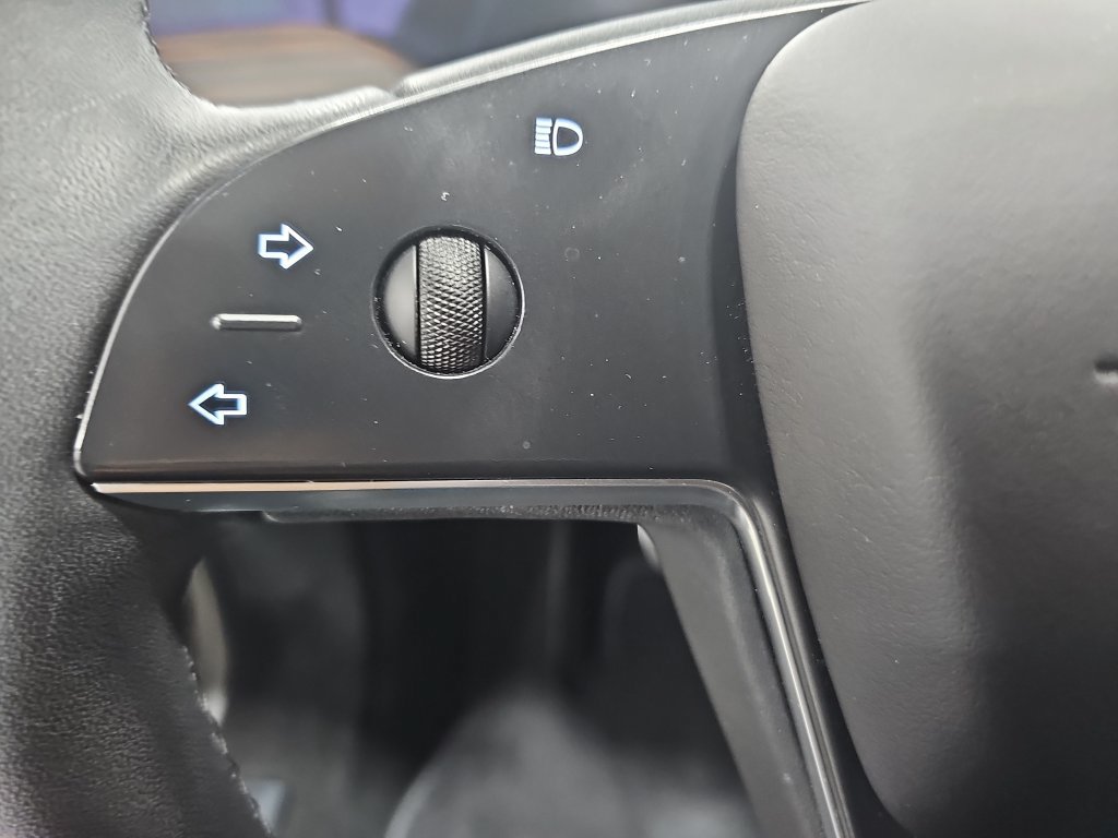 Used 2024 Tesla Model S AWD/4WD image 28